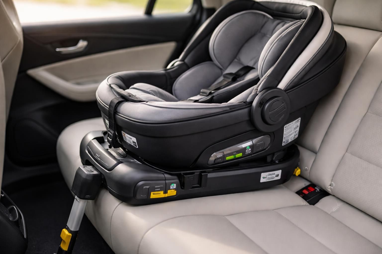 découvrez nos conseils pour bien choisir la base isofix jane matrix light 2, alliant sécurité et praticité pour le confort de votre enfant.